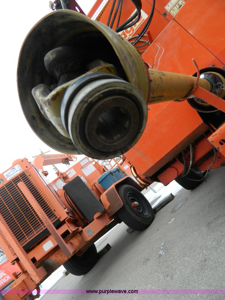 image for item G7716 2005 Teagle Tomahawk 8080 square bale shredder