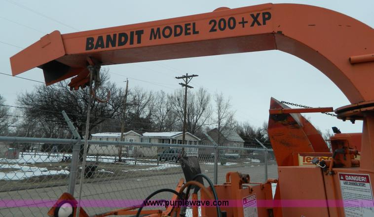 image for item G7717 1998 Brush Bandit 200XP wood chipper