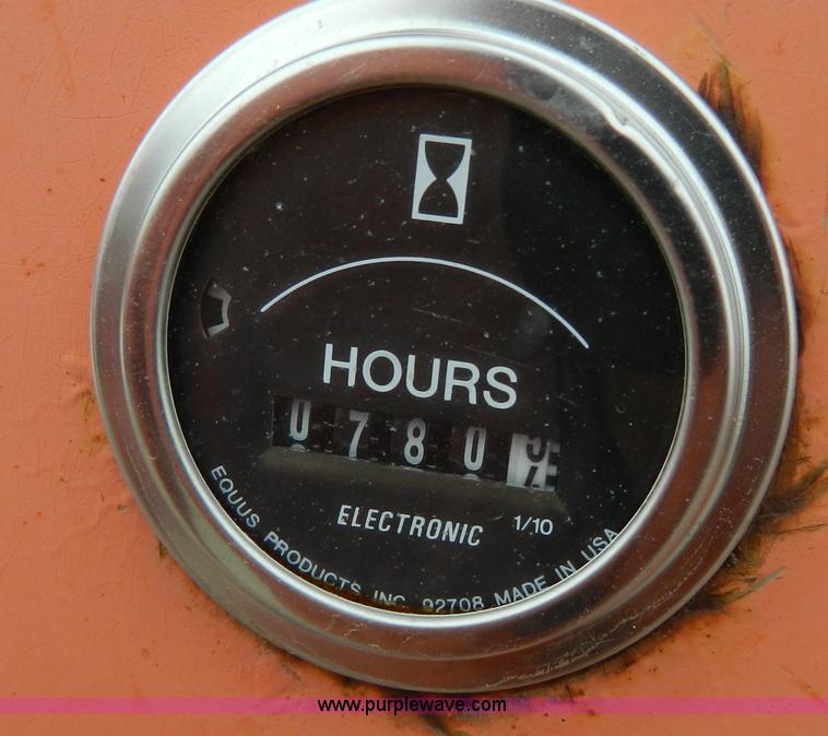 image for item G7717 1998 Brush Bandit 200XP wood chipper