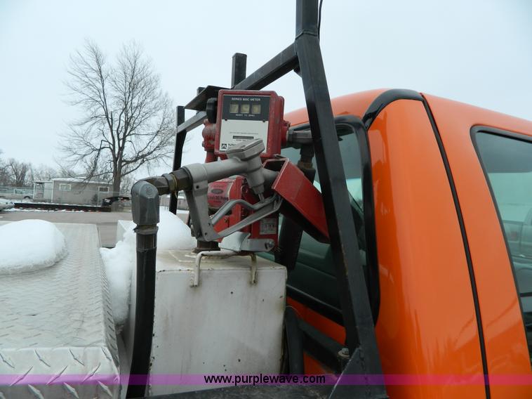 image for item G7718 2003 Ford F250 XL pickup truck