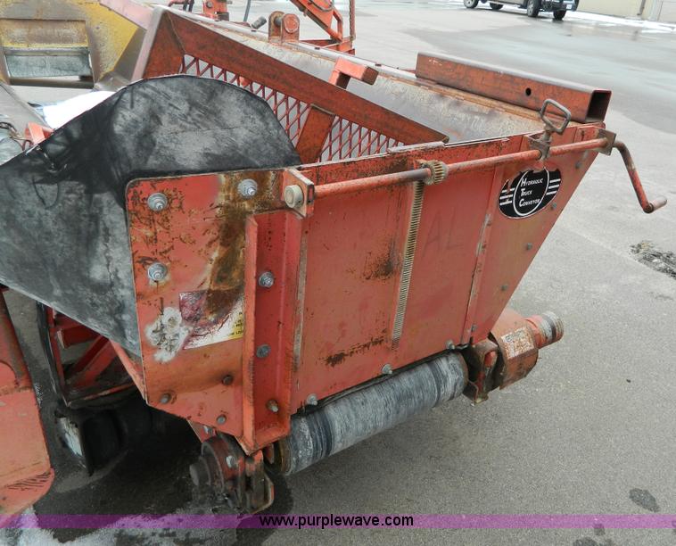 image for item G7719 2000 HTC 2000 shoulder spreader