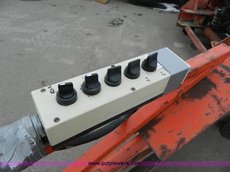 image for item G7719 2000 HTC 2000 shoulder spreader