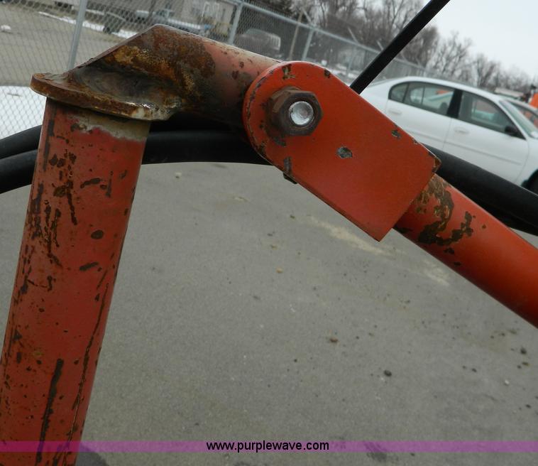 image for item G7719 2000 HTC 2000 shoulder spreader