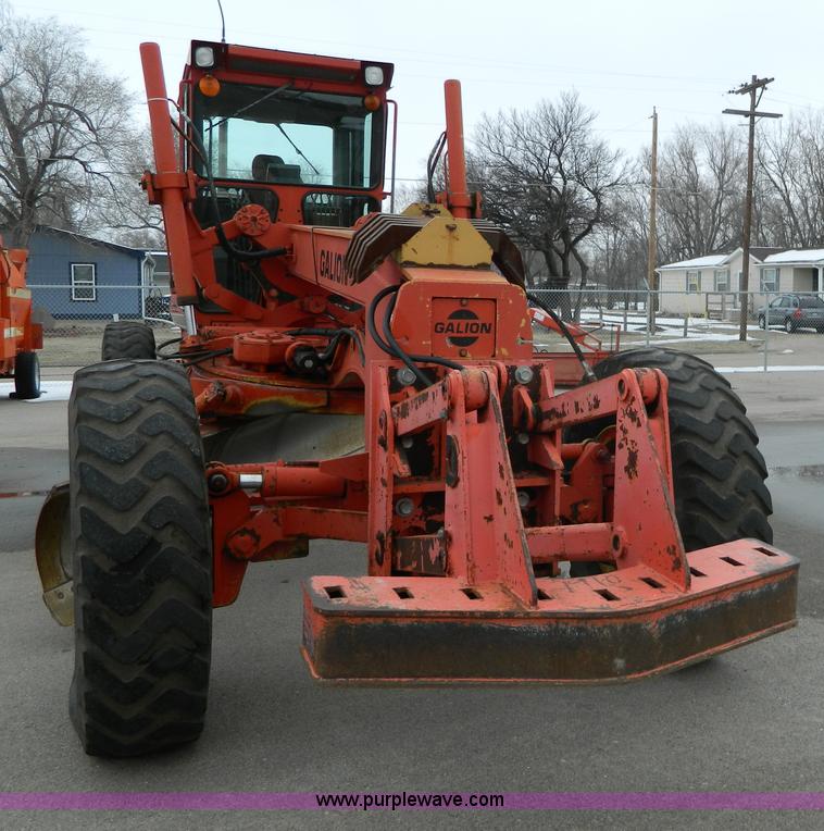image for item G7722 1996 Galion 830B  motor grader