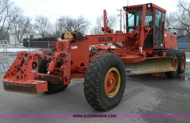 image for item G7722 1996 Galion 830B  motor grader