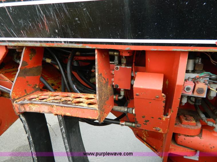 image for item G7722 1996 Galion 830B  motor grader