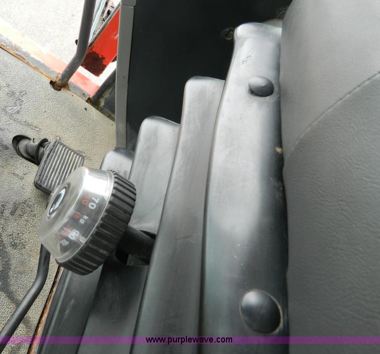 image for item G7722 1996 Galion 830B  motor grader