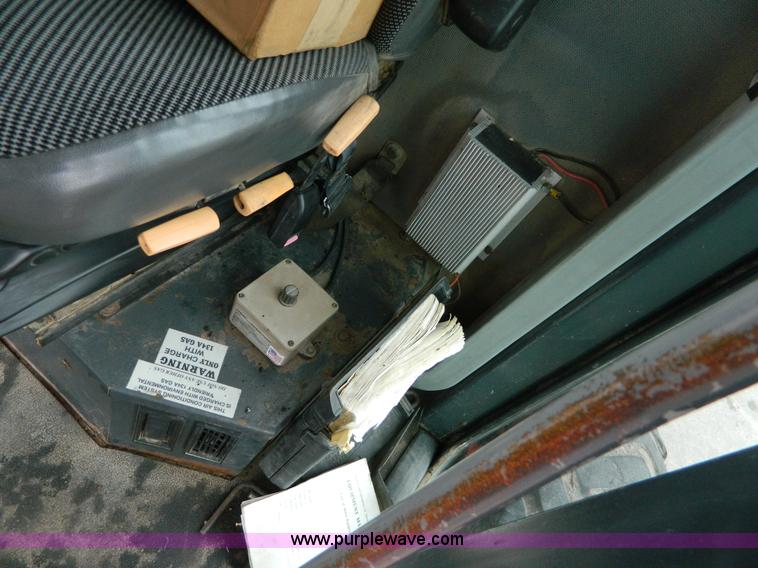 image for item G7722 1996 Galion 830B  motor grader