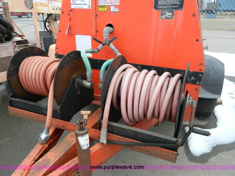 image for item G7723 1994 Leroi Q175DJE air compressor