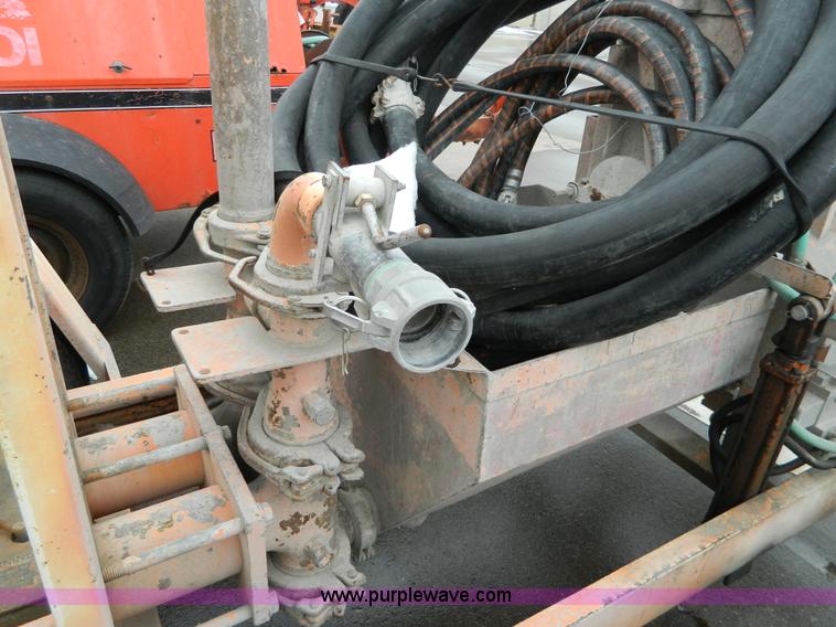 image for item G7724 1997 Olin 97 mud jack