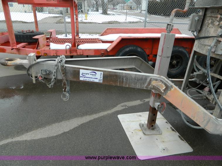 image for item G7724 1997 Olin 97 mud jack