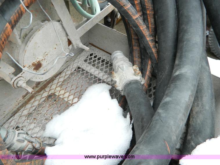 image for item G7724 1997 Olin 97 mud jack