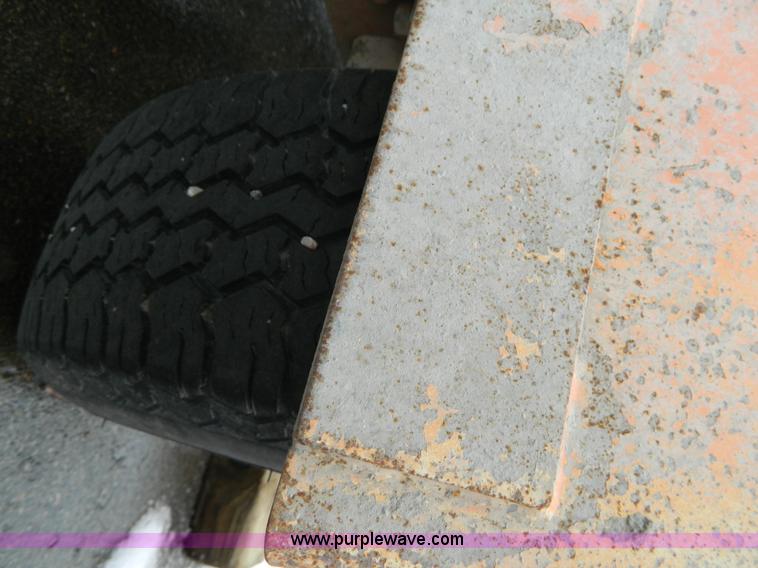 image for item G7724 1997 Olin 97 mud jack