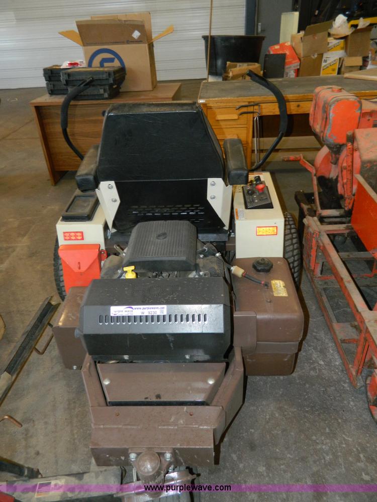 image for item W9230 2002 Grasshopper 618 riding mower