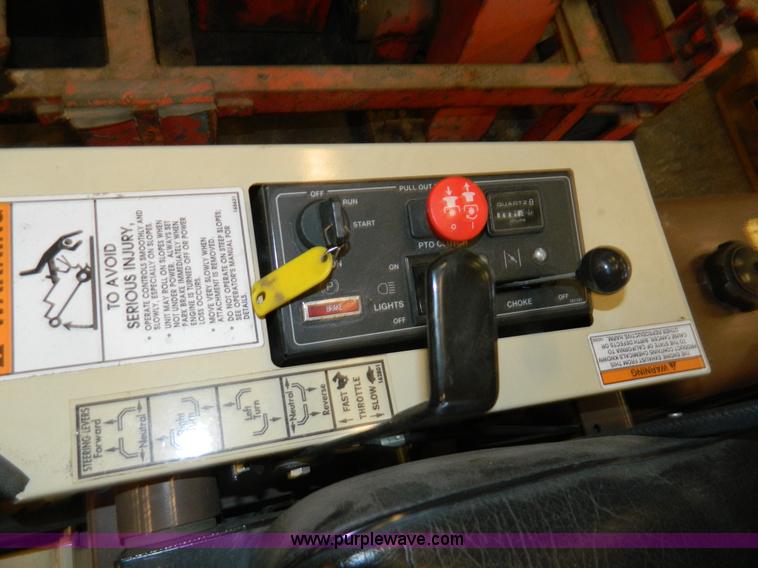 image for item W9230 2002 Grasshopper 618 riding mower