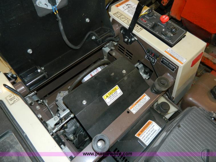 image for item W9230 2002 Grasshopper 618 riding mower