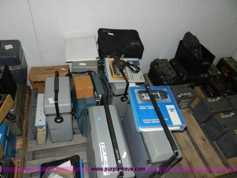 image for item X9683 Assorted electronics