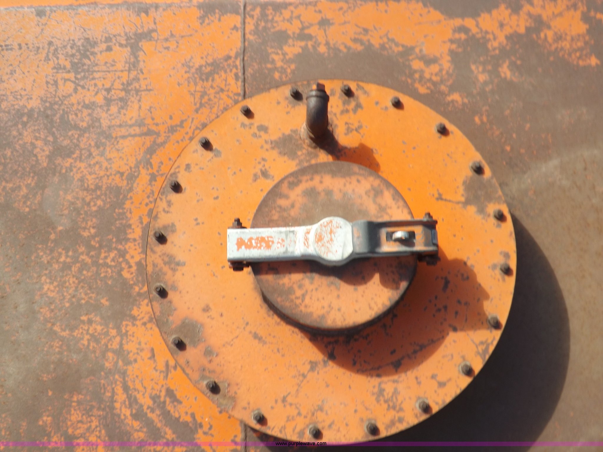 Water tank in Garden City, KS Item F6448 sold Purple Wave