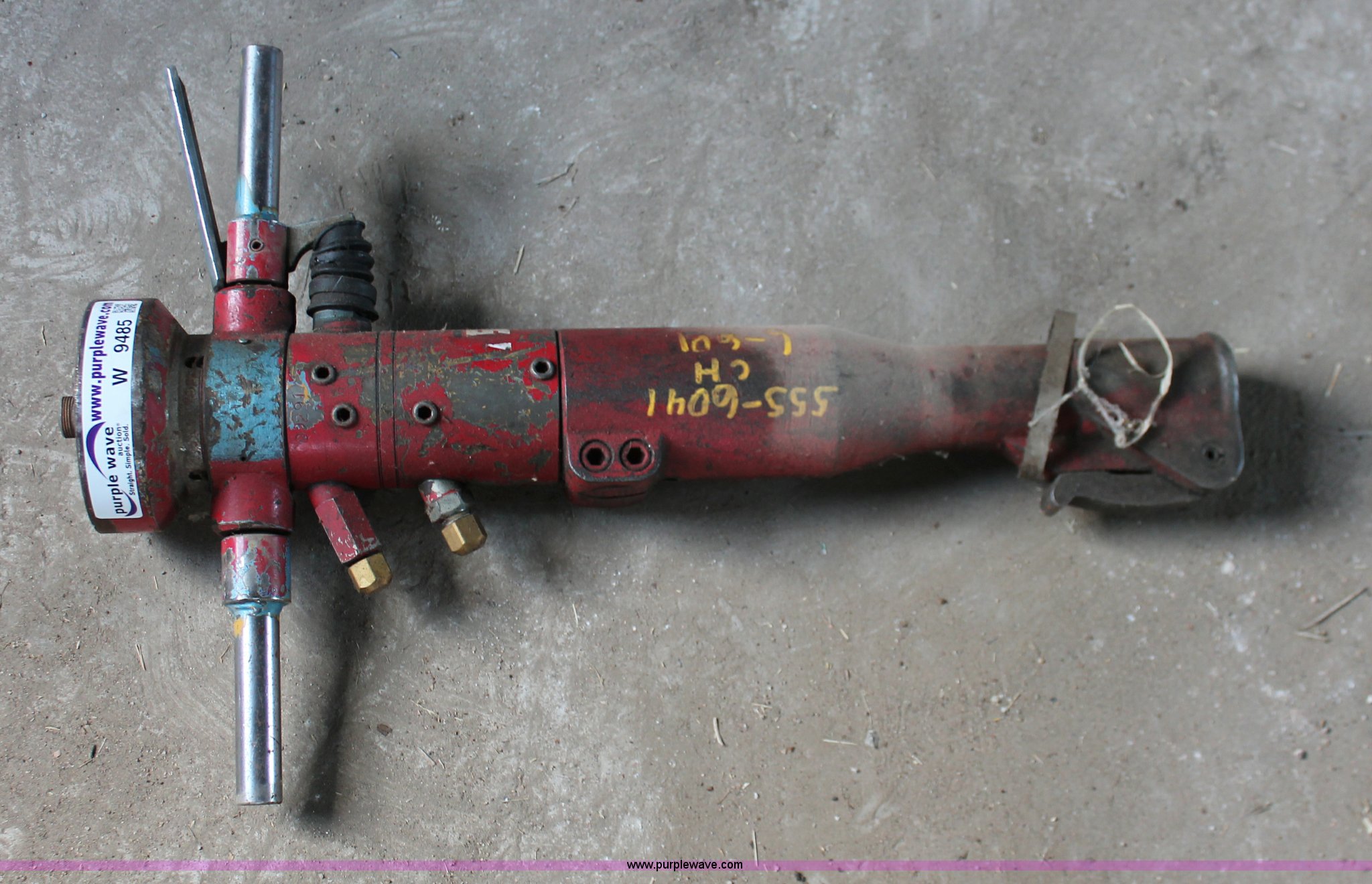 1991 Allied Hydraulic AH52 pavement breaker in Garden City, KS Item