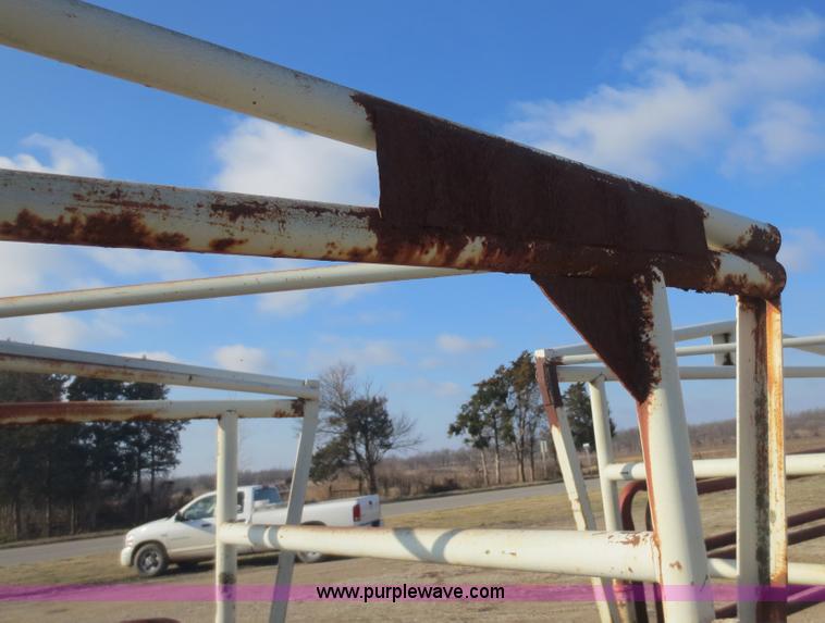 image for item AK9734 Wilson Corral portable wheel corral