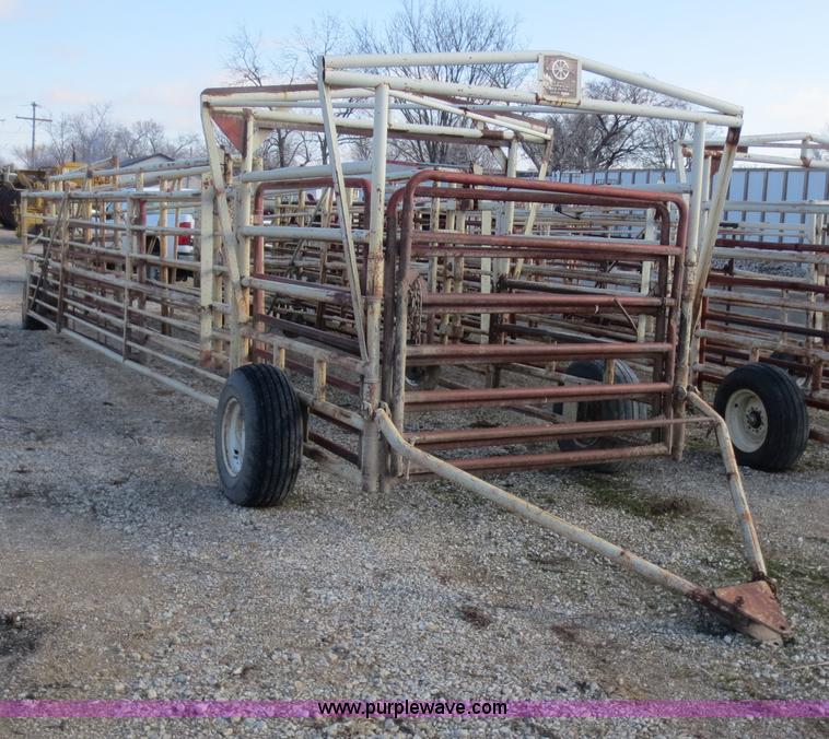 image for item AK9735 Wilson Corral portable wheel corral