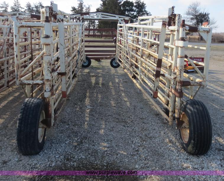 image for item AK9735 Wilson Corral portable wheel corral