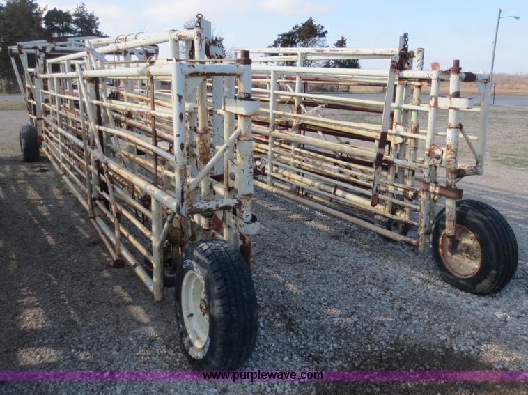 image for item AK9735 Wilson Corral portable wheel corral