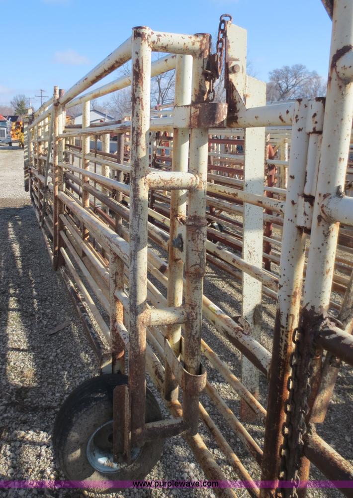 image for item AK9735 Wilson Corral portable wheel corral