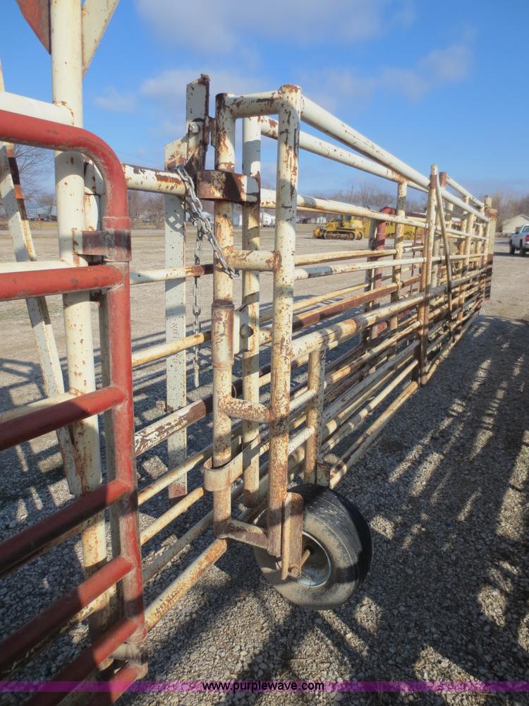 image for item AK9735 Wilson Corral portable wheel corral