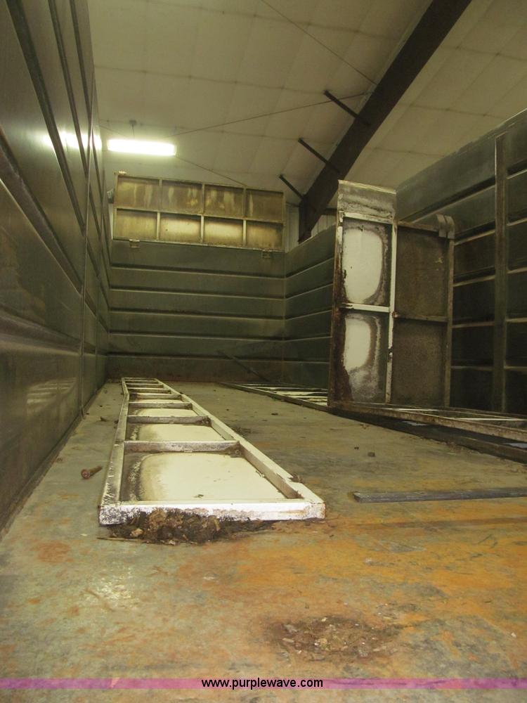 image for item B5404 1993 Freightliner FLD120 silage truck