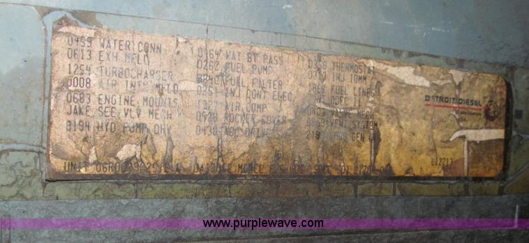 image for item B5404 1993 Freightliner FLD120 silage truck