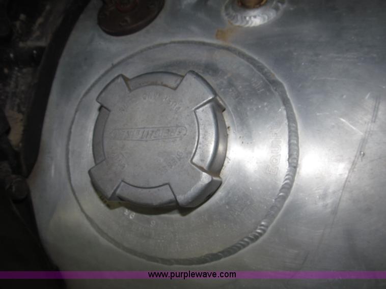 image for item B5404 1993 Freightliner FLD120 silage truck