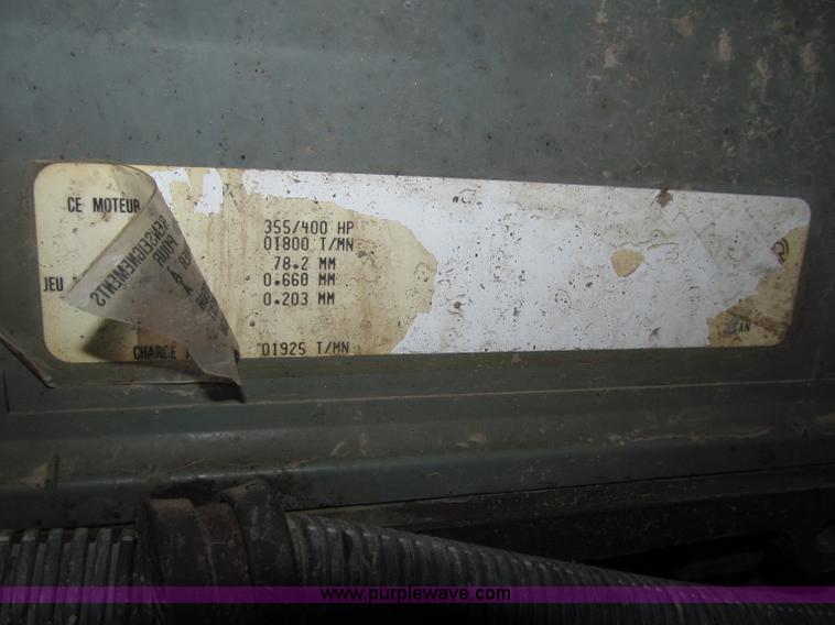 image for item B5405 1993 Freightliner FLD120 silage truck