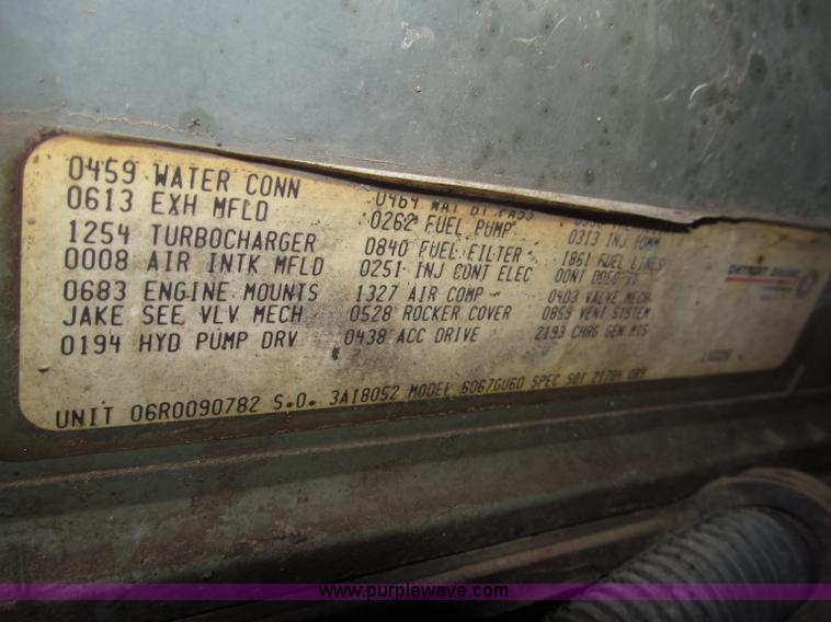 image for item B5405 1993 Freightliner FLD120 silage truck