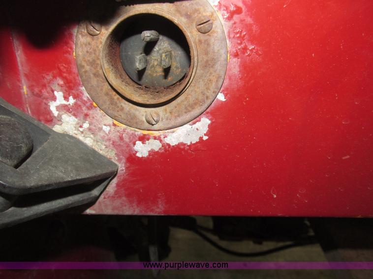 image for item B5405 1993 Freightliner FLD120 silage truck