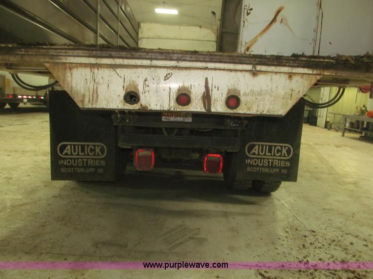 image for item B5405 1993 Freightliner FLD120 silage truck