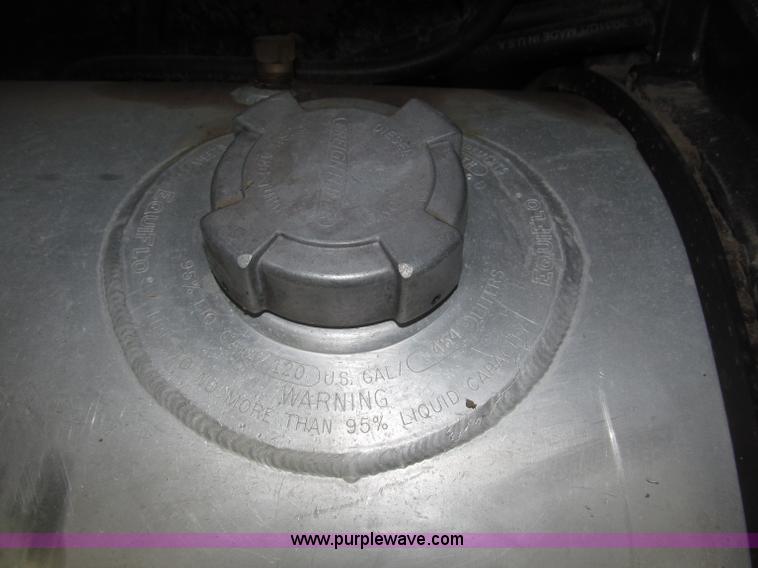 image for item B5405 1993 Freightliner FLD120 silage truck