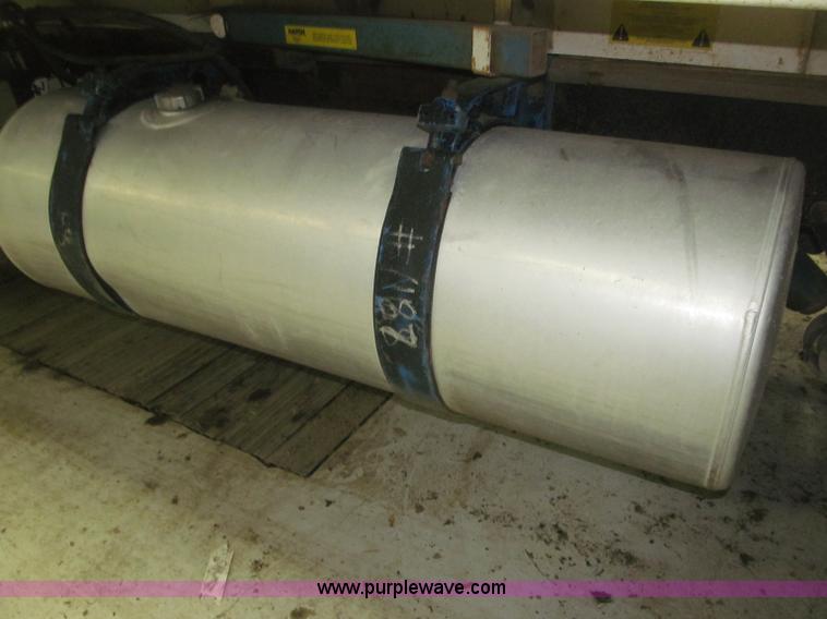 image for item B5405 1993 Freightliner FLD120 silage truck