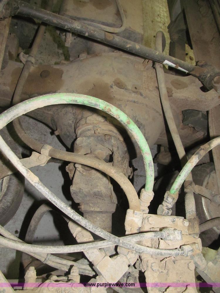 image for item B5405 1993 Freightliner FLD120 silage truck