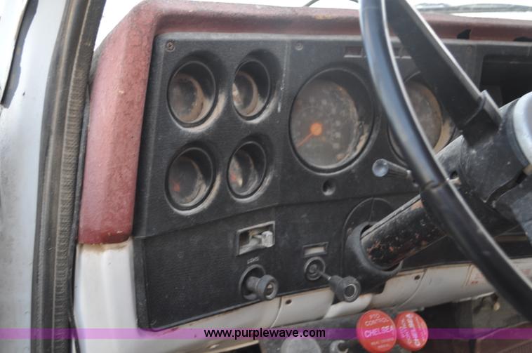 image for item C3427 1976 Chevrolet C65 grain truck