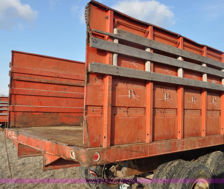 image for item C3427 1976 Chevrolet C65 grain truck