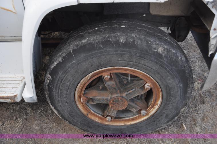 image for item C3427 1976 Chevrolet C65 grain truck