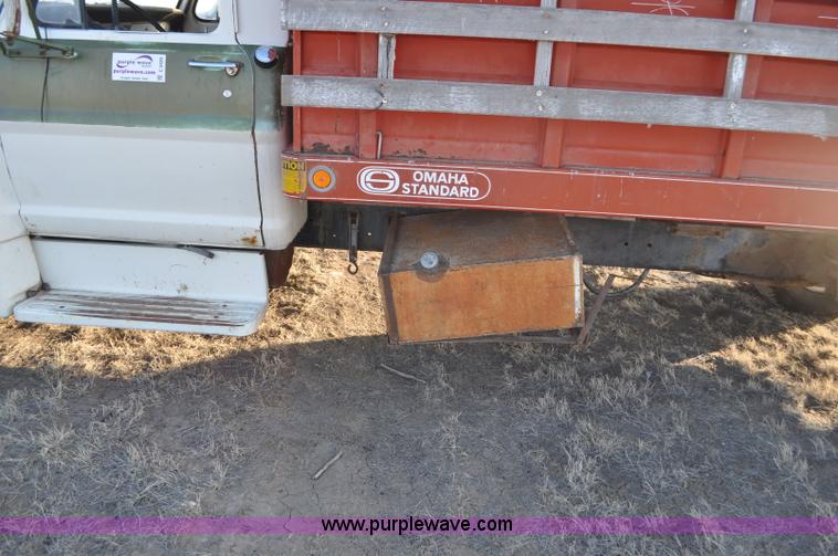 image for item C3429 1970 Ford F600 grain truck