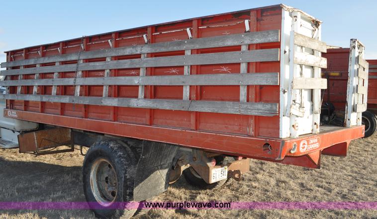 image for item C3429 1970 Ford F600 grain truck