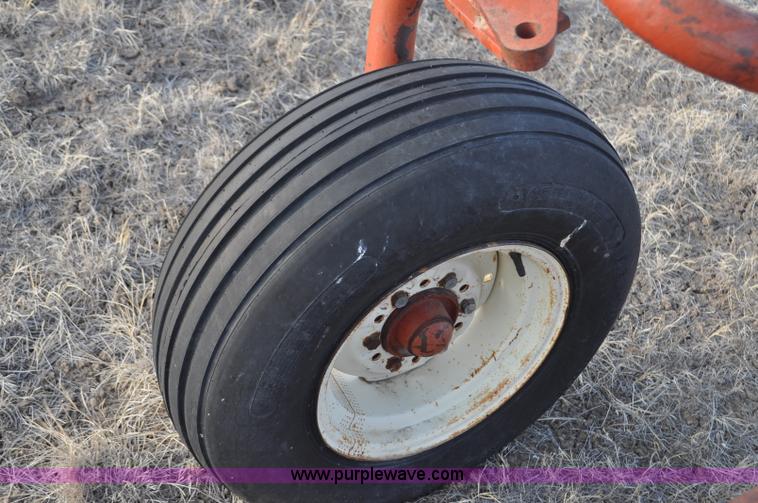 image for item C3431 International 700 one way plow