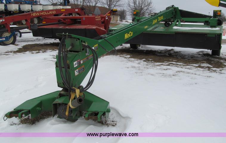 image for item D7153 2005 John Deere 946 mower conditioner