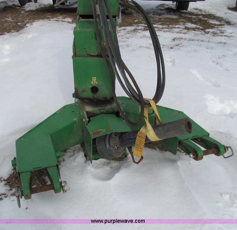 image for item D7153 2005 John Deere 946 mower conditioner