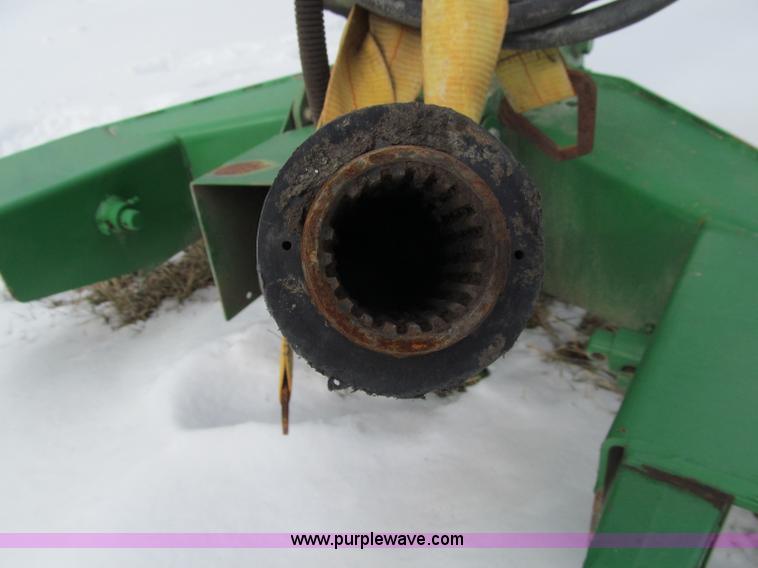 image for item D7153 2005 John Deere 946 mower conditioner