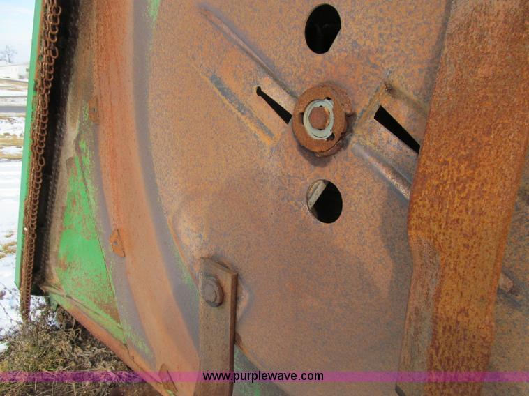 image for item D7158 2003 John Deere HX20 batwing mower