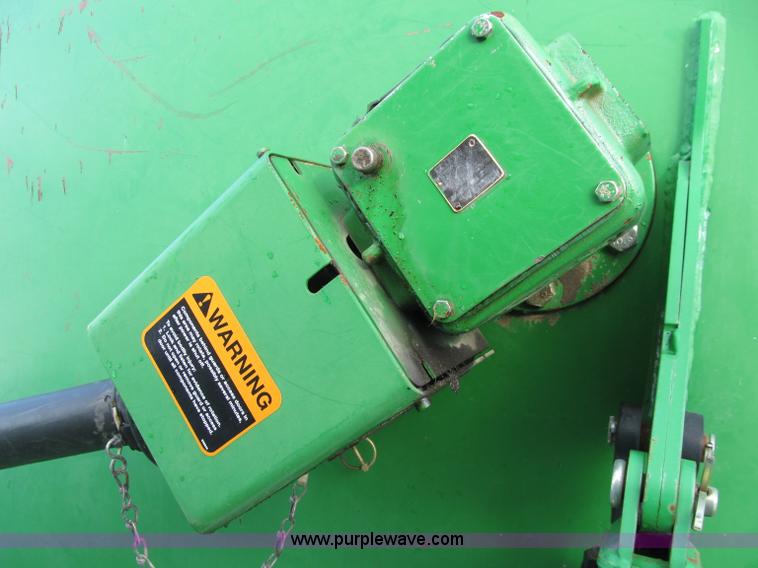 image for item D7158 2003 John Deere HX20 batwing mower